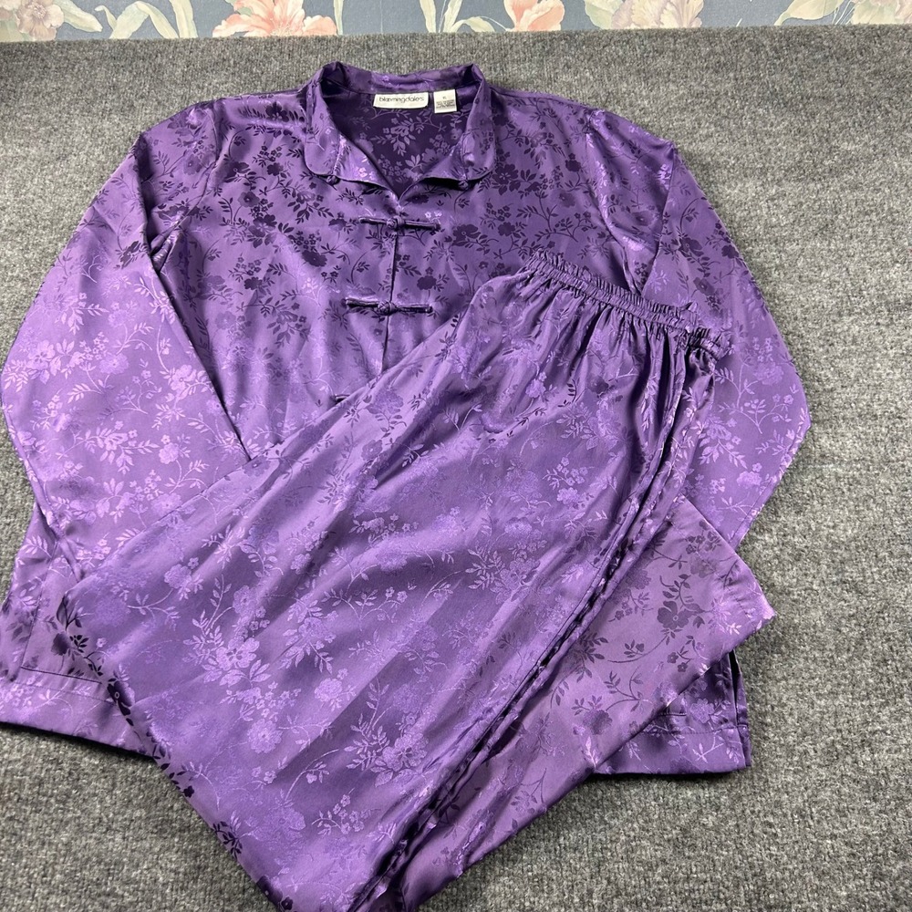 Bloomingdales Purple Floral Jacquard Satin Pajama Set Frog Button XL - Picture 2 of 14